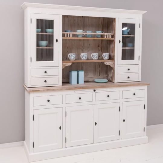 biela mediteranska country vidiecka priesvitna skrinka vintage klasicka masivna drevena kuchyna nabytok balaton chata vybavenie interierovy dizajn lameridiana.jpg